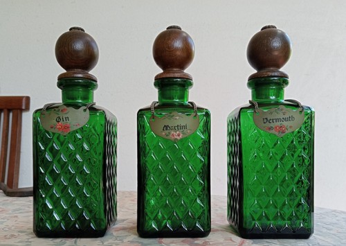 Set tre bottiglie per - set, di