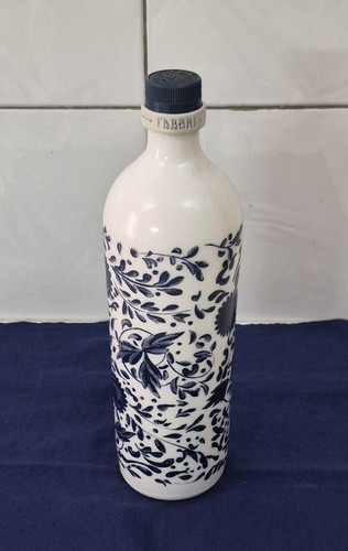 Bottiglia vintage amarena - vintage,